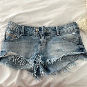 Zara short shorts! So cute on 👌🏼